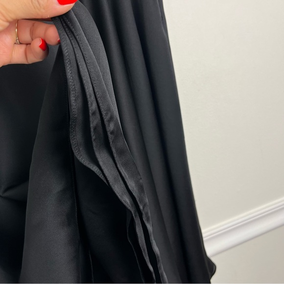 Giorgio Armani Borgo 21 S.P.A Knee Length Black Circle Skirt 100% Silk Size 40 - Picture 6 of 13